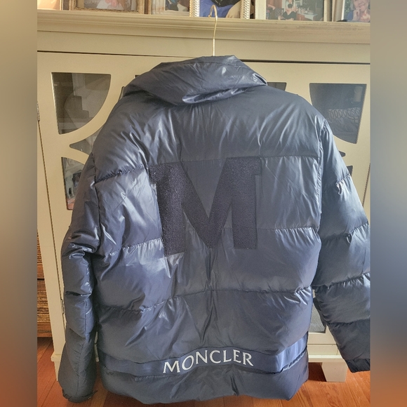 Womens MONCLER Down Coat Size 4 - Picture 2 of 12
